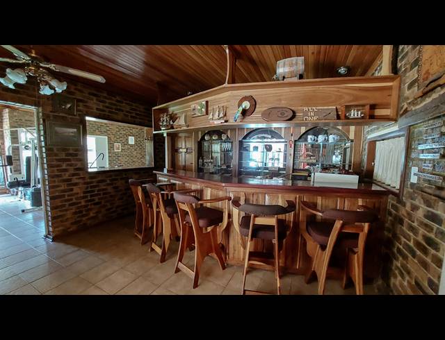 5 BEDROOM HOUSE FOR SALE IN KAALPLAATS WEST